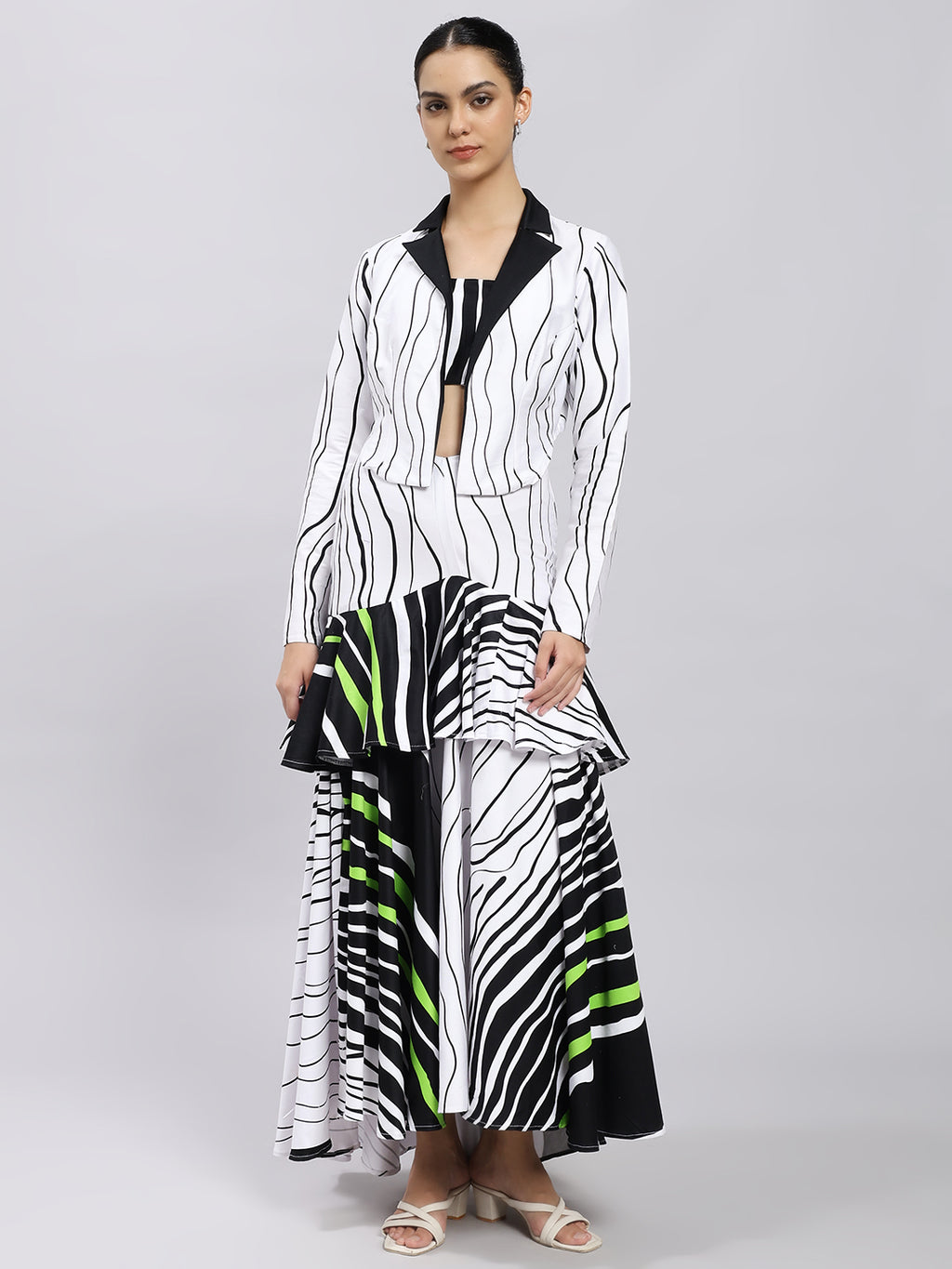 Monochrome Motion Layered Set