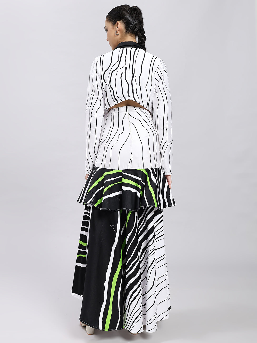 Monochrome Motion Layered Set